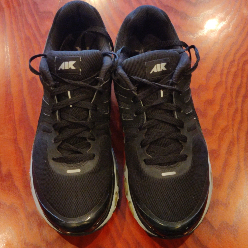 Men's shoes